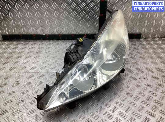 Фара передняя на Peugeot 207