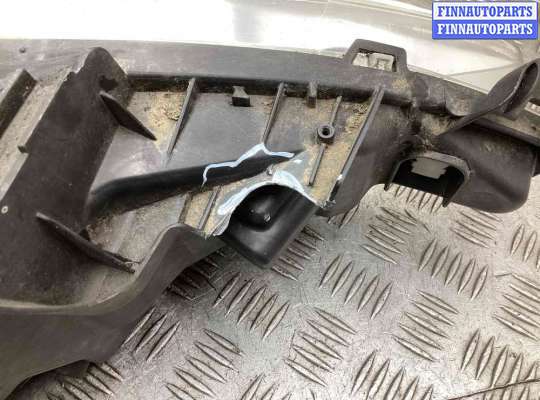 Фара передняя на Peugeot 207