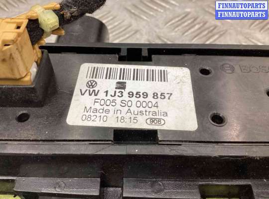 купить Блок управления стеклоподъемниками на Volkswagen Golf Golf IV (1J) 1997-2004