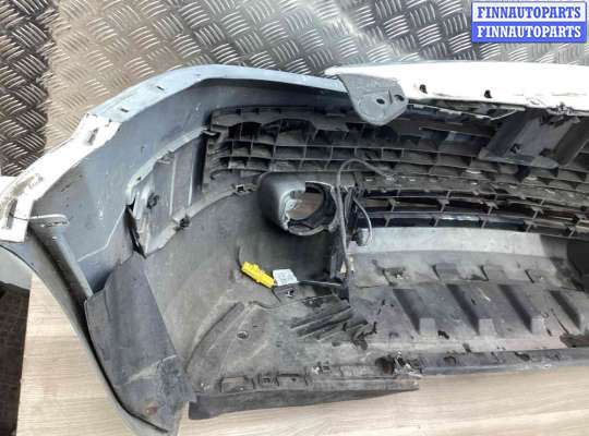 Бампер передний на Renault Megane II