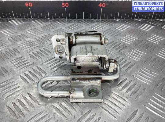 купить Петля двери передней левой на Volkswagen Passat Passat B5 (3B) 1996-2000