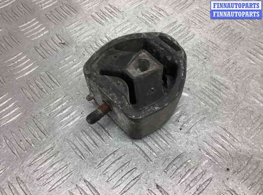 Подушка крепления КПП AU1735159 на Audi A4 A4 B5 (8D) 1994-1999