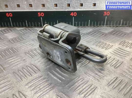 купить Петля двери передней левой на Audi A4 A4 B7 (8EC, 8ED) 2004-2008