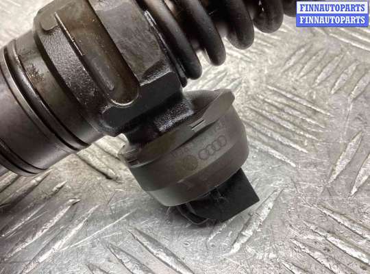 Форсунка топливная на Volkswagen Passat B6 (3C)