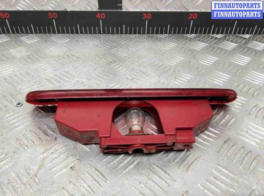 Фонарь (стоп-сигнал) центральный на Citroen Jumpy II (G9)