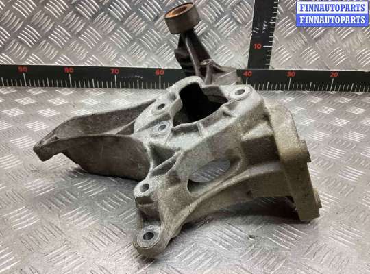 купить Кронштейн генератора на Renault Megane Megane I 1995-2002