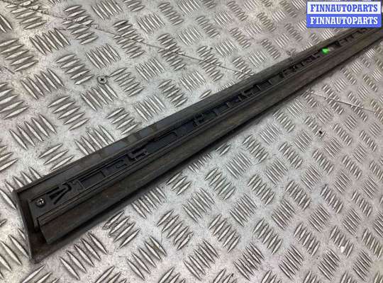 купить Молдинг двери передней левой на Audi A4 A4 B7 (8EC, 8ED) 2004-2008