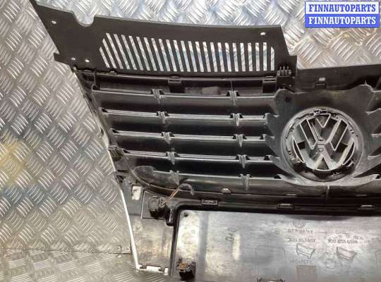 купить Решетка радиатора на Volkswagen Passat Passat B6 (3C) 2005-2010