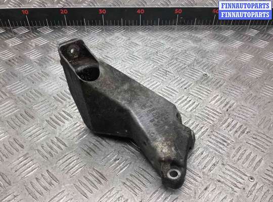купить Кронштейн двигателя на Audi A4 B6 (8EC, 8E5) 2000-2006