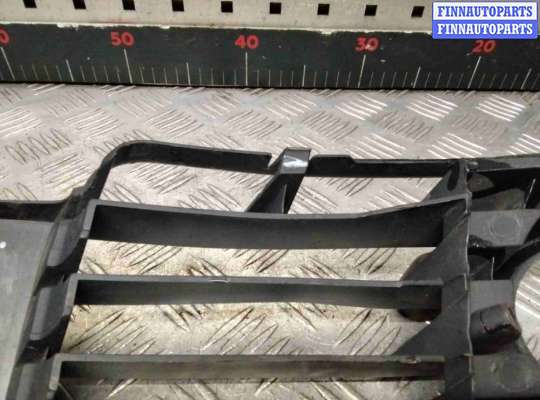 купить Заглушка (решетка) в бампер передний на Volkswagen Passat Passat B5+ (3B) 2000-2005 рестайлинг