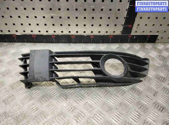 купить Заглушка (решетка) в бампер передний на Volkswagen Passat Passat B5+ (3B) 2000-2005 рестайлинг