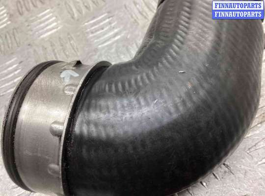 купить Патрубок интеркулера на Volkswagen Sharan Sharan I (7M) 2003-2010 2-й рестайлинг