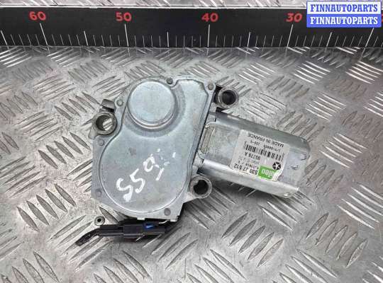 купить Моторчик заднего стеклоочистителя (дворника) на Chrysler Voyager Voyager III (GS) 1995-2001