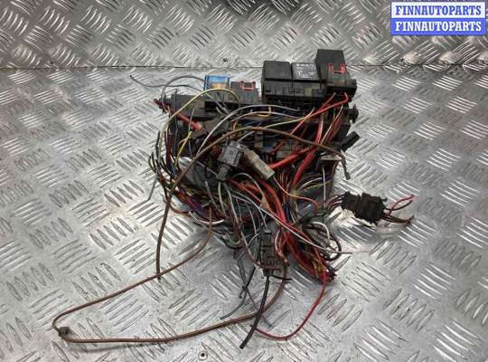 купить Блок предохранителей на Volkswagen Jetta Jetta II 1984-1992