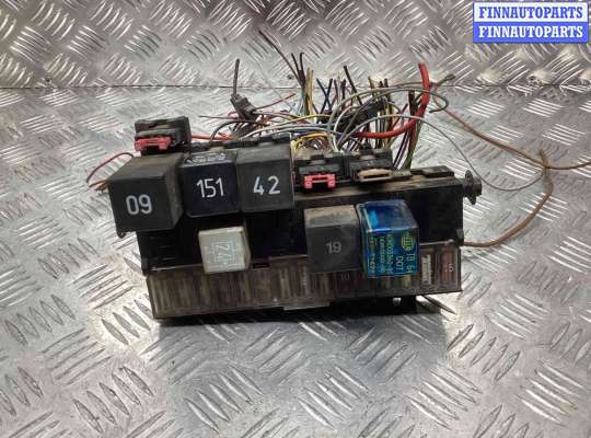 купить Блок предохранителей на Volkswagen Jetta Jetta II 1984-1992