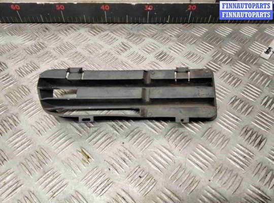 купить Заглушка (решетка) в бампер передний на Volkswagen Golf Golf IV (1J) 1997-2004