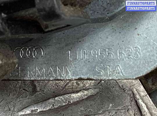 купить Механизм стеклоочистителя (трапеция дворников) на Audi A3 A3 I (8L) 1996-2000