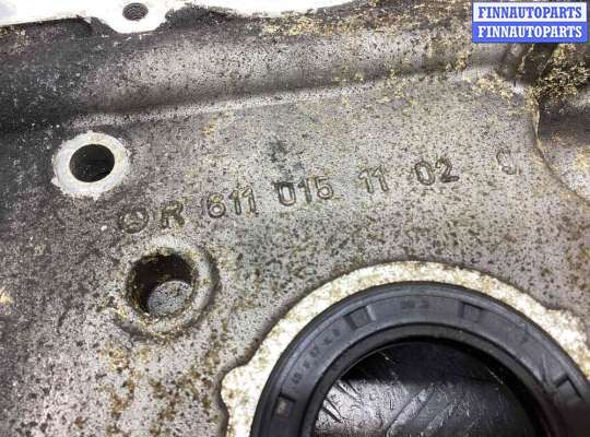 Крышка двигателя боковая на Mercedes-Benz C (W203)