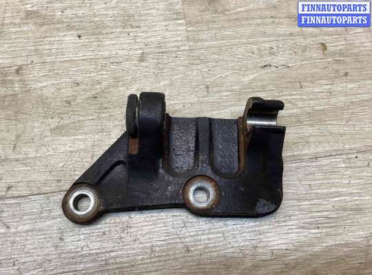 Кронштейн генератора TT522181 на Toyota Avensis II (T250) 2003-2009