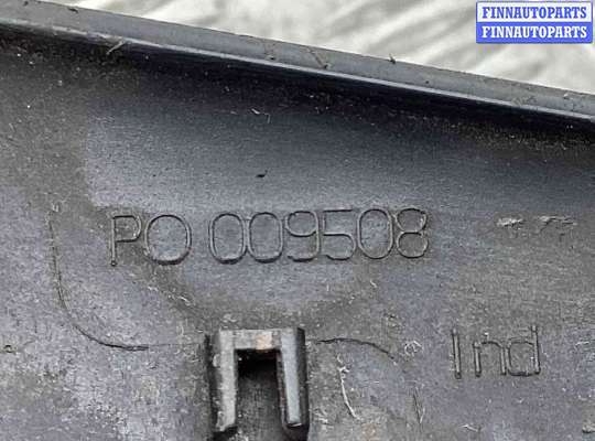 купить Заглушка (решетка) в бампер передний на Renault Scenic Scenic II (JM) 2006-2009 рестайлинг