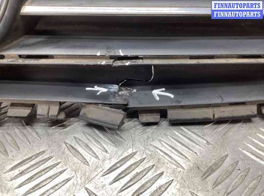 купить Решетка радиатора на Volkswagen Passat Passat B5+ (3B) 2000-2005 рестайлинг