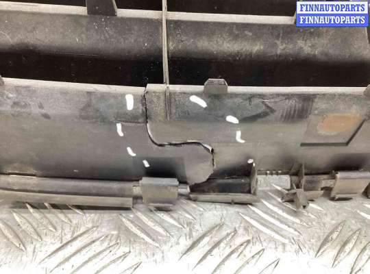 купить Решетка радиатора на Volkswagen Passat Passat B5+ (3B) 2000-2005 рестайлинг