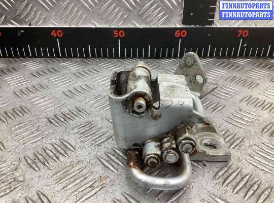 купить Петля двери передней правой на Volkswagen Passat Passat B5+ (3B) 2000-2005 рестайлинг