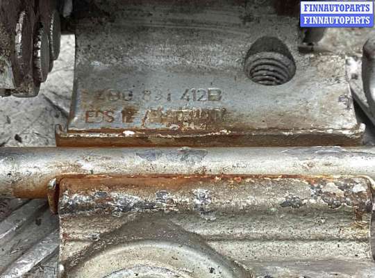 купить Петля двери передней правой на Volkswagen Passat Passat B5+ (3B) 2000-2005 рестайлинг