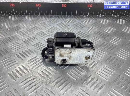 купить Петля двери передней левой на Audi A4 A4 B6 (8EC, 8E5) 2000-2004