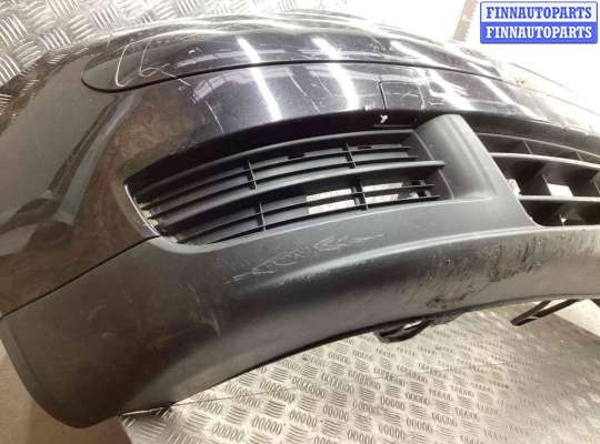 Бампер передний на Volkswagen Touran I (1T)