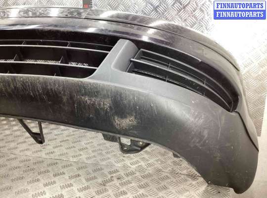 Бампер передний на Volkswagen Touran I (1T)