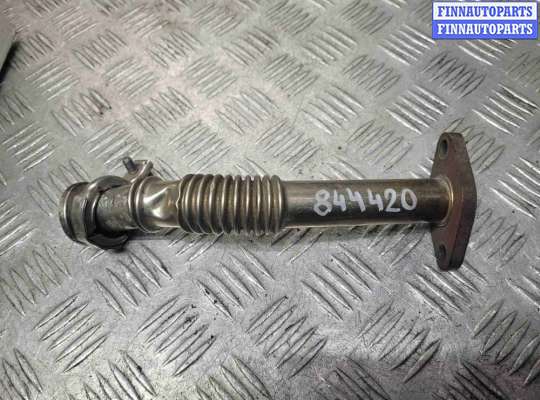 Патрубок (трубка, шланг) на Volkswagen Caddy II (9K)