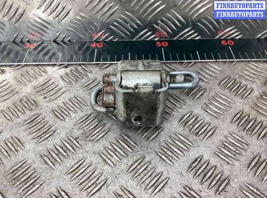 купить Петля двери передней левой на Volkswagen Passat Passat B5+ (3B) 2000-2005 рестайлинг