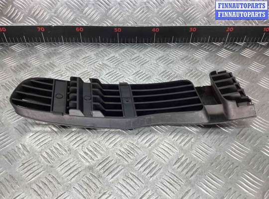 купить Заглушка (решетка) в бампер на Volkswagen Passat Passat B5 (3B) 1996-2000