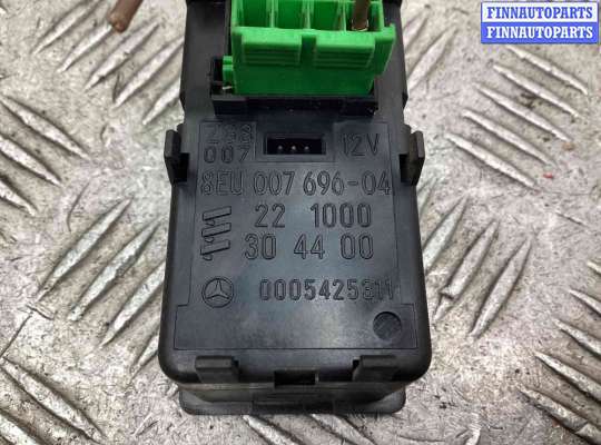 купить Пульт управления автономным отопителем на Mercedes Sprinter Sprinter I (W901-905) 1995-2006