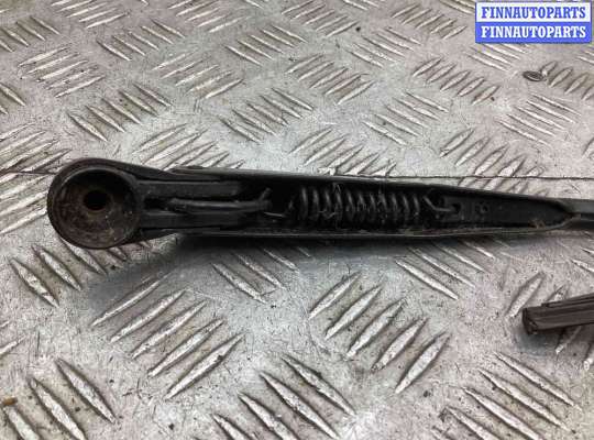 купить Щеткодержатель задний на Toyota Prius Prius II (XW20) 2005-2009 рестайлинг