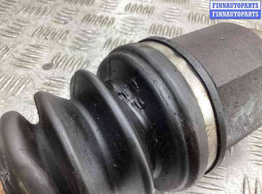 купить Полуось передняя правая (приводной вал, ШРУС) на Renault Scenic Scenic II (JM) 2003-2006