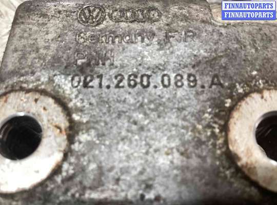 купить Кронштейн генератора на Volkswagen Passat Passat B4 (3A) 1993-1997