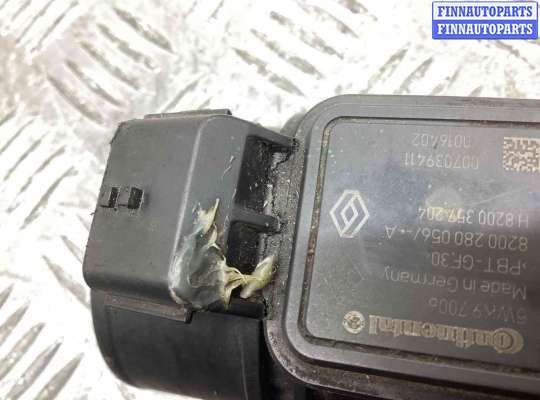 Датчик расхода воздуха (ДМРВ) на Renault Logan I