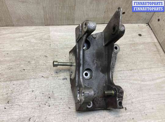 Кронштейн генератора PG723251 на Peugeot 307 2001-2008