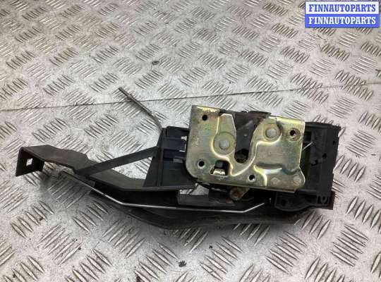 Замок боковой двери на Ford Focus I