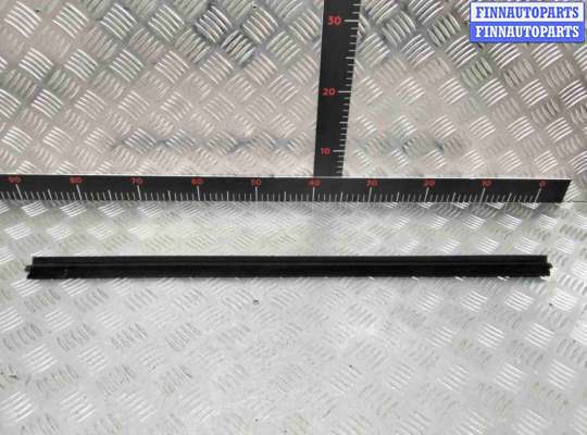 купить Молдинг стекла двери передней правой внутренний на Volkswagen Polo Polo III (6N/6K) 1994-2002