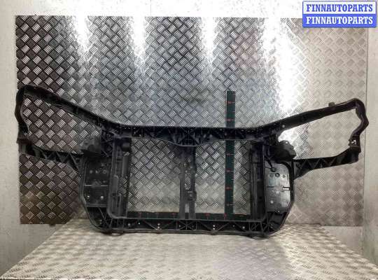 Панель передняя (телевизор) на Kia Carens II (UN)