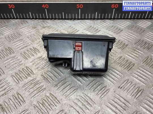 купить Пепельница на Audi 100 100 C3 1982-1991