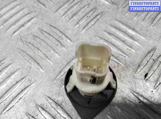 купить Кнопка открытия багажника на Renault Scenic Scenic II (JM) 2003-2006