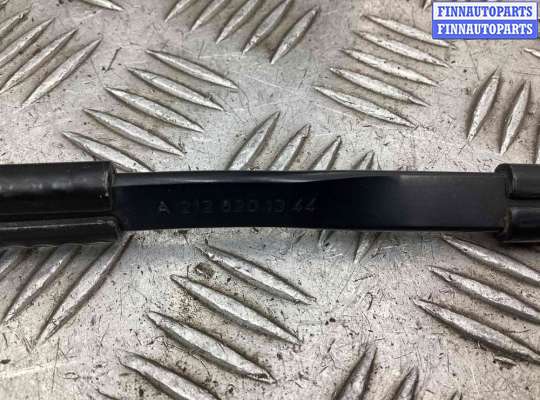 купить Щеткодержатель (поводок стеклоочистителя, дворник) на Mercedes E E (W212) 2009-2013