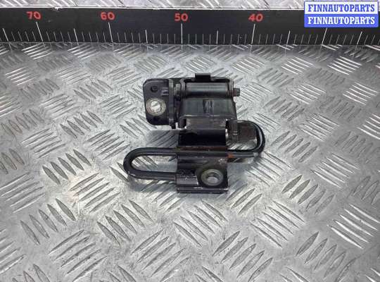 купить Петля двери передней левой на Audi A4 A4 B6 (8EC, 8E5) 2000-2004