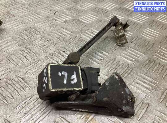 купить Датчик положения кузова на Volkswagen Passat Passat B5+ (3B) 2000-2005 рестайлинг