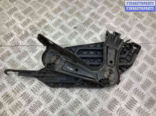 купить Крепление фары правой на Skoda Octavia Octavia A5 (1Z) 2008-2013 рестайлинг