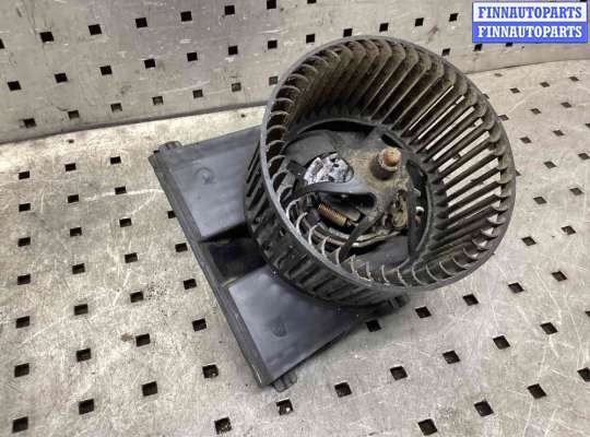 Мотор отопителя на Volkswagen Golf IV (1J)